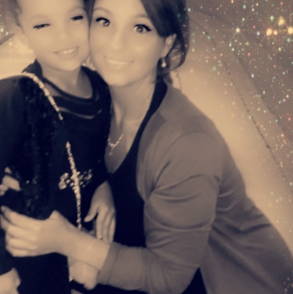 Meet your Posher, Anna - Picture 10 of 16